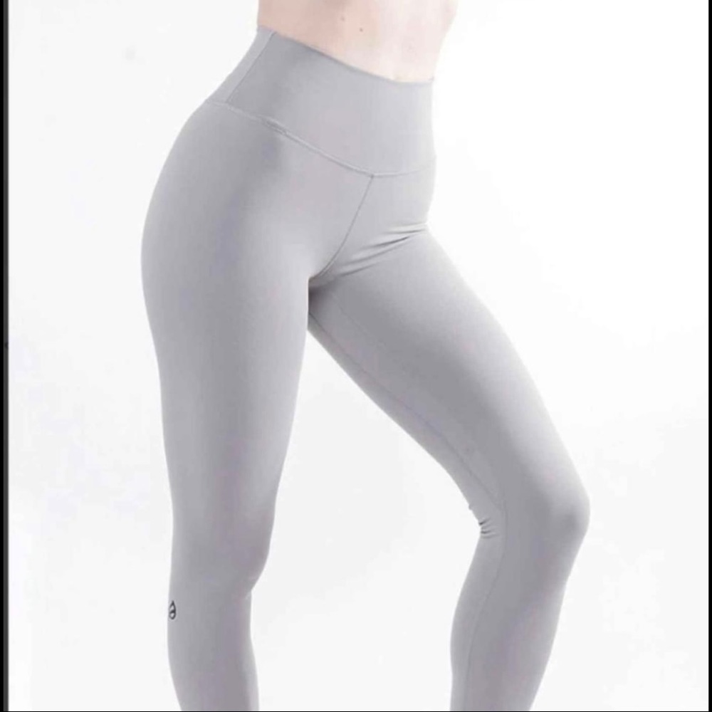 P’tula Taylor Leggings - White Sage